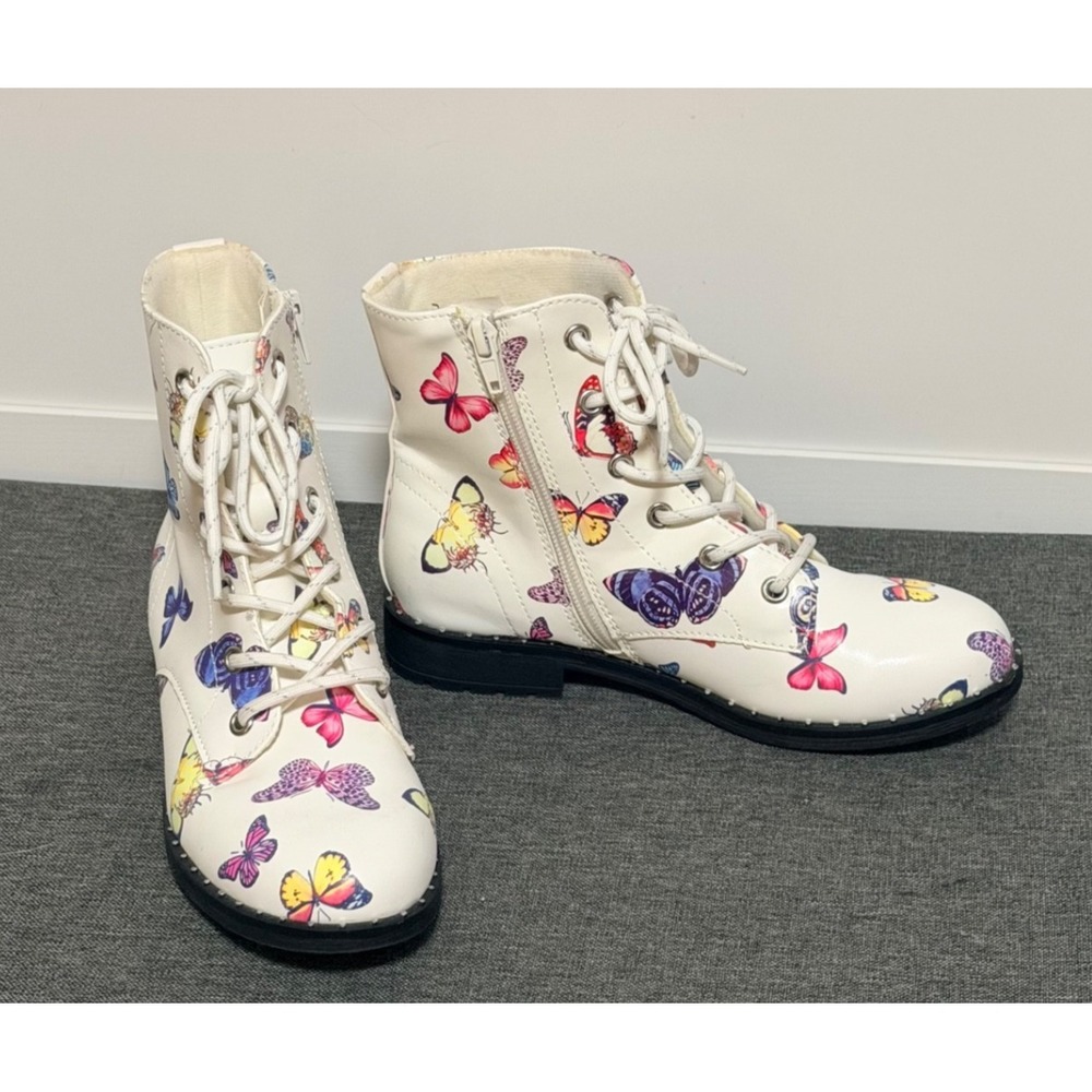 Pop‎ Chick Pea Butterfly Combat Boots Girls Fairy Cottagecore Whimsical Size 3M